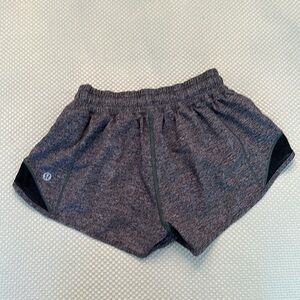 Lululemon Hotty Hot Shorts. Low Rise 2.5” Size 2